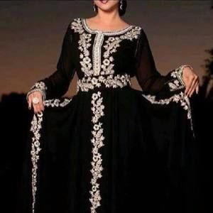 Meet your Posher, Nora